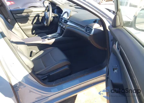 2022 Honda Accord Hybrid Sport z USA, uszkodzony, nr VIN 1HGCV3F23NA033411